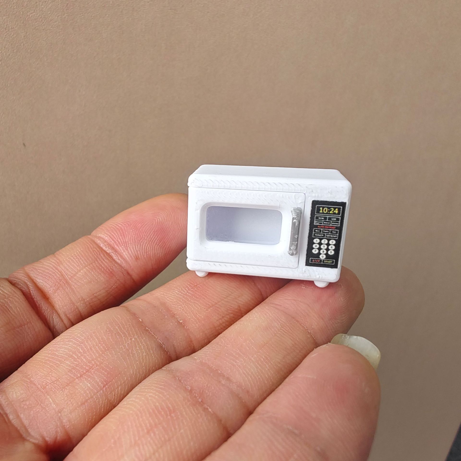 Mini four à micro-ondes 1:12 p - Kitchen Appliances List avis et prix